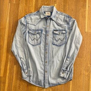 Wrangler Indigo Pearl Snap Button-Up Western Shirt Light Wash Size S/P Rodeo